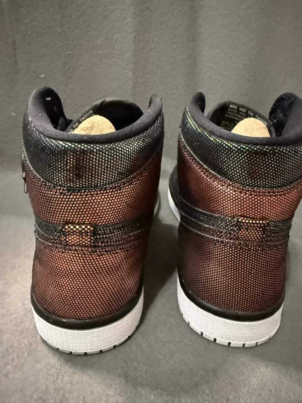 Nike Air Jordan 1 Retro High OG Fearless - Fearless Metallic Rose Gold